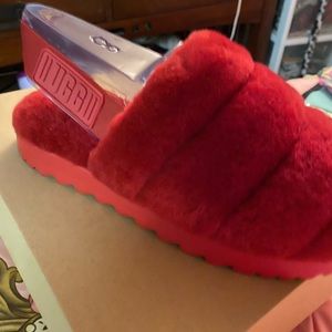 Ugg Super Fluff Size 8